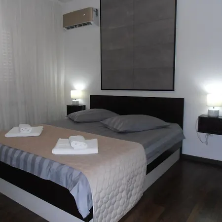 Apartman Ines 2 By Interhome