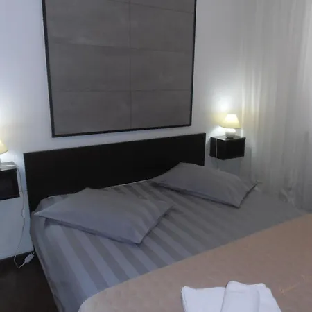 Ines 2 By Interhome Apartman