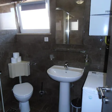 Ines 2 By Interhome Apartman Pula
