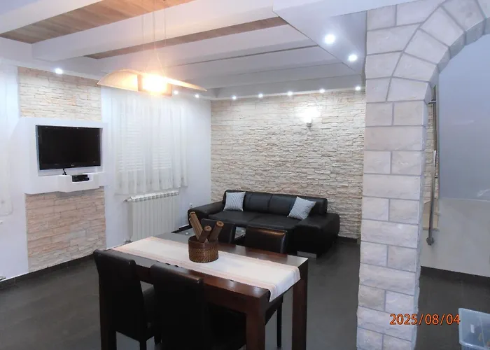 Ines 2 By Interhome *